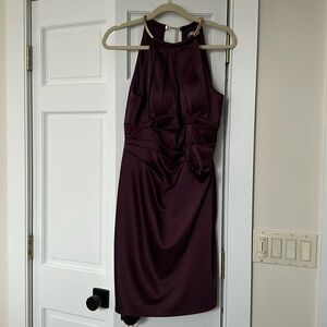 Beautiful dress, perfect for a wedding!!